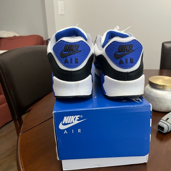 Men’s Nike Air Max 90 - Hyper Royal - size 13 - Like New - Picture 3 of 5